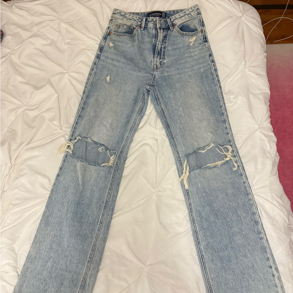 Stradivarius Light Wash Distressed Straight Leg Jeans